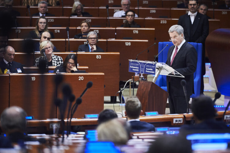 Presidentti Niinistö puhui Euroopan neuvoston parlamentaarisen yleiskokouksen täysistunnossa. © Council of Europe / Candice Imbert