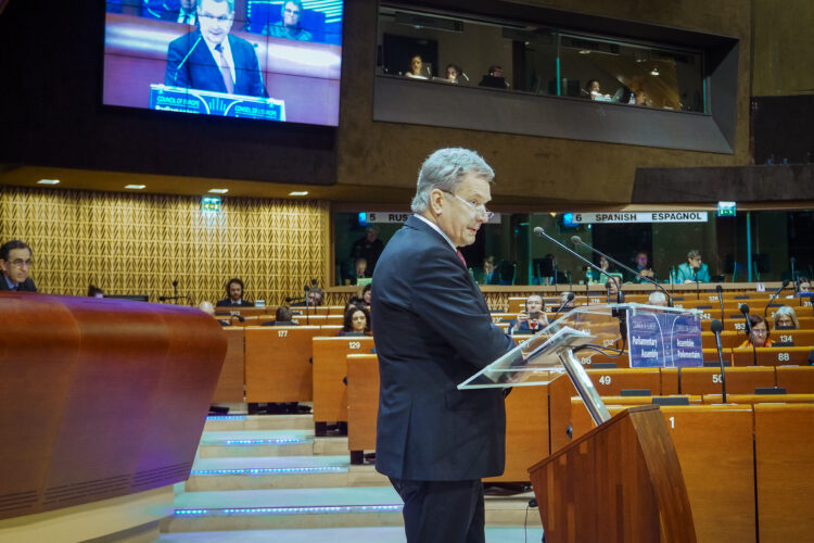 Presidentti Niinistö puhui Euroopan neuvoston parlamentaarisen yleiskokouksen täysistunsossa. Kuva: Katri Makkonen/Tasavallan presidentin kanslia