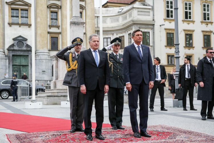 Slovenian presidentti Borut Pahor vastaanotti presidentti Niinistön viralliselle vierailulle Sloveniaan. Kuva: Matti Porre /Tasavallan presidentin kanslia