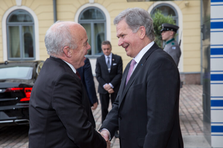 President Niinistö welcomes President of the Swiss Confederation Ueli Maurer to the Presidential Palace on 10 May 2019. Photo: Juhani Kandell/Office of the President of the Republic of Finland
