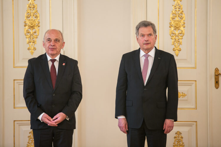 Welcoming ceremonies in the Hall of Mirrors. Photo: Juhani Kandell/Office of the President of the Republic of Finland
