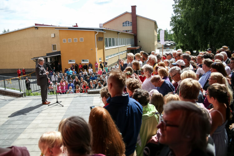 Ihmeellistä väkeä, me suomalaiset. "Ajatellaan mitä tahansa hyvää asiaa, niin eiköhän sieltä Suomi tupsahda top teniin”, presidentti sanoi. Kuva: Matti Porre/Tasavallan presidentin kanslia
