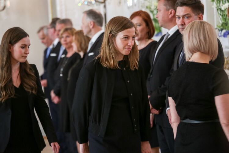 Pääministeri Antti Rinteen uusi hallitus tervehdyskäynnillä Presidentinlinnassa 6. kesäkuuta 2019. Kuva: Matti Porre/Tasavallan presidentin kanslia