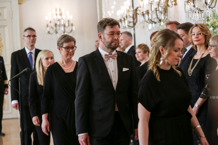 Pääministeri Antti Rinteen uusi hallitus tervehdyskäynnillä Presidentinlinnassa 6. kesäkuuta 2019. Kuva: Matti Porre/Tasavallan presidentin kanslia