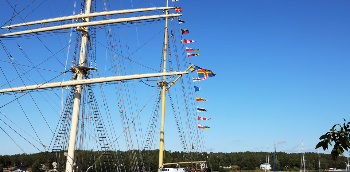 President Niinistö träffade landskapets företrädare på museifartyget Pommern. Bild: Riikka Hietajärvi/Republikens presidents kansli