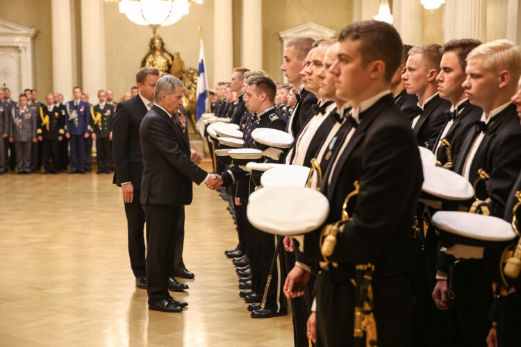 Kadettien nimittämis- ja ylentämistilaisuus Presidentinlinnassa 30.8.2019. Kuva: Juhani Kandell/Tasavallan presidentin kanslia