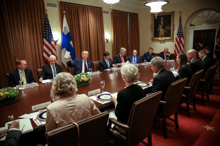 Working Lunch in the Cabinet Room of the White House. Photo: Matti Porre/Office of the President of the Republic of Finland