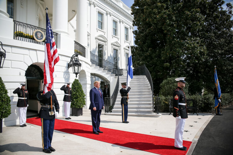 President Donald Trump welcomes President Sauli Niinistö to the White House at the South Portico on 2 October 2019. Photo: Matti Porre/Office of the President of the Republic of Finland 