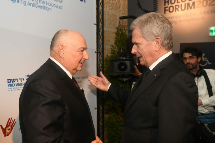 Founder of the World Holocaust Forum Moshe Kantor welcomed President Niinistö to Yad Vashem. Photo: Haim Zach / GPO