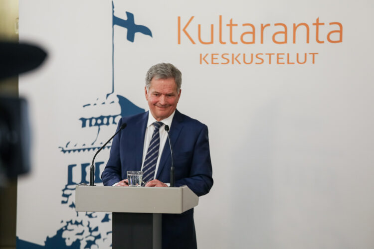 Presidentti Sauli Niinistö Kultaranta-keskustelujen mediatapaamisessa 22.5.2020. Kuva: Matti Porre/Tasavallan presidentin kanslia