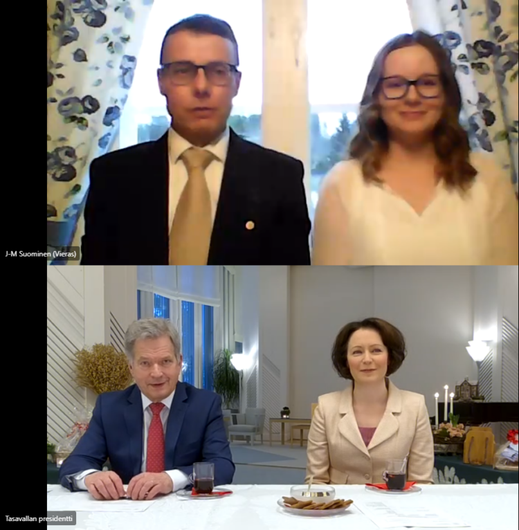 Presidentparet diskuterade den inhemska matproduktionen med MTK-Vehmaa ry:s ordförande Juha-Matti Suominen och Sofia Suominen.