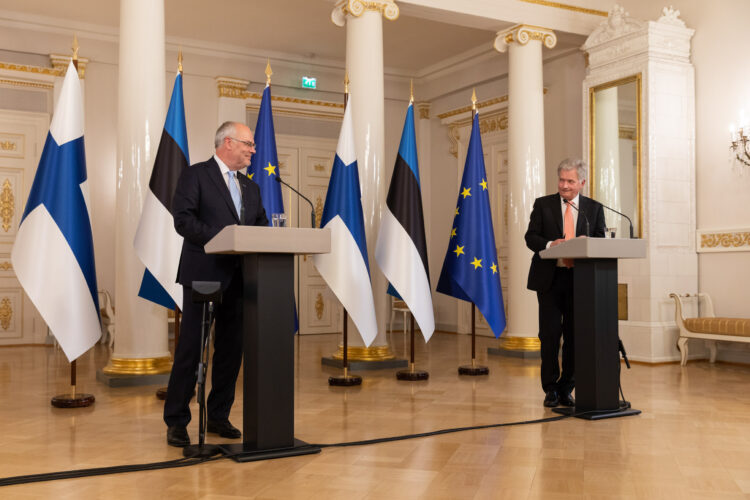 Lehdistötilaisuudessa presidentti Niinistö totesi keskustelujen sujuneen erinomaisissa merkeissä. ”Huomasimme, että meillä on niin paljon yhteistä positiivisella tavalla, että siihen meni aikaa.” Kuva: Jon Norppa/Tasavallan presidentin kanslia