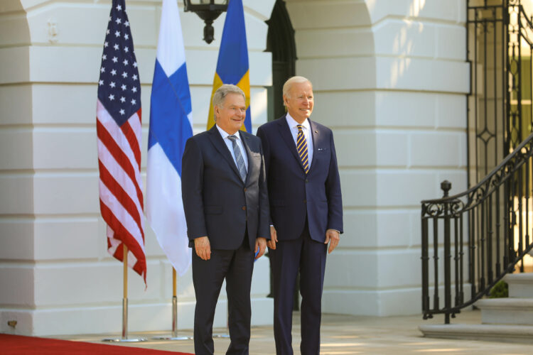 Republikens president Sauli Niinistö träffade USA:s president Joseph R. Biden tillsammans med Sveriges statsminister Magdalena Andersson i Vita huset torsdagen den 19 maj 2022. Foto: Riikka Hietajärvi/Republikens presidents kansli