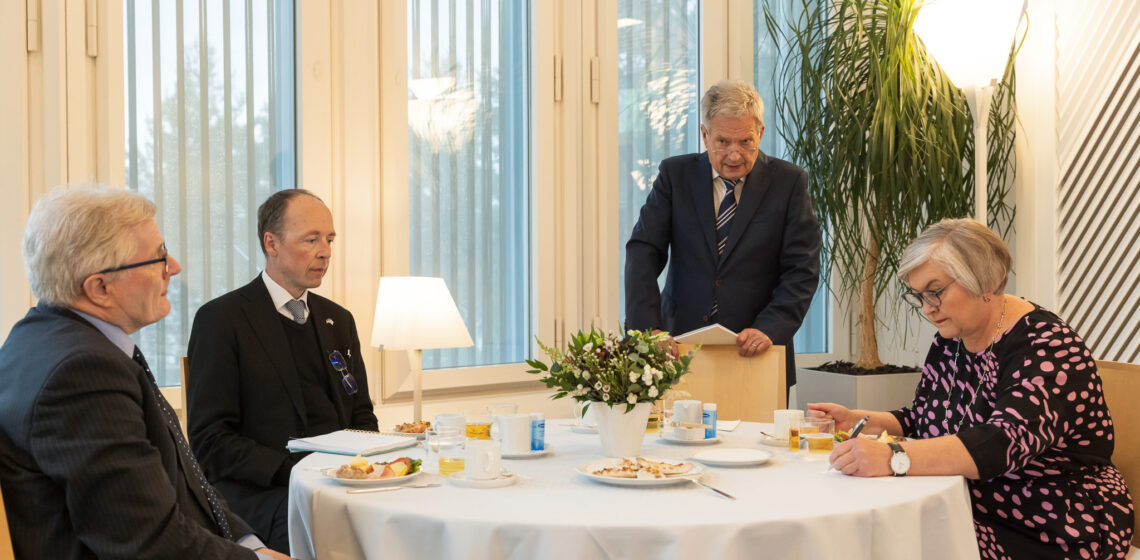 President of the Republic of Finland Sauli Niinistö met with the Parliamentary Committee for Foreign Affairs at Mäntyniemi on Thursday, 15 September 2022. Photo: Matti Porre/Office of the President of the Republic of Finland