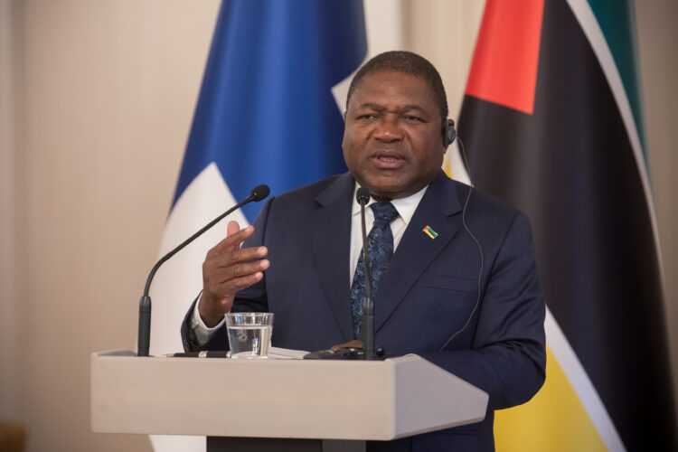  President Niinistö and President Nyusi  discuss at the Presidential Palace in Helsinki on 16 November 2022. Photo: Matti Porre/Office of the President of the Republic of Finland