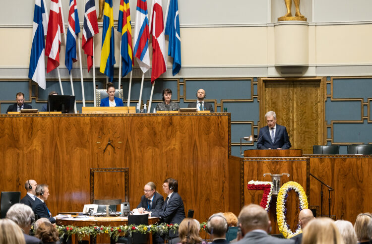 Tasavallan presidentti Sauli Niinistö oli vierailevana puhujana Pohjoismaiden neuvoston 74. istunnossa Eduskuntatalossa  tiistaina 1. marraskuuta 2022.  Kuva: Hanne Salonen/Eduskunta