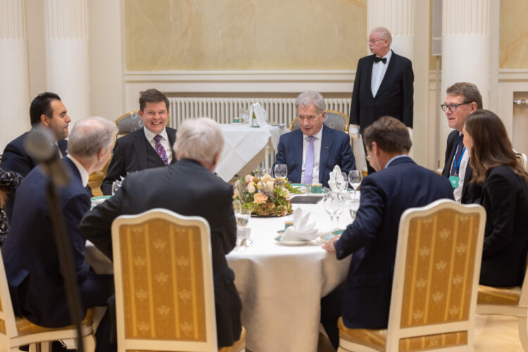 President Sauli Niinistö var värd för en lunch i Presidentens slott i samband med Nordiska rådets session i Helsingfors den 1 november 2022. Nordiska rådet firar sitt 70-årsjubileum i år. Foto: Matti Porre/Republikens presidents kansli