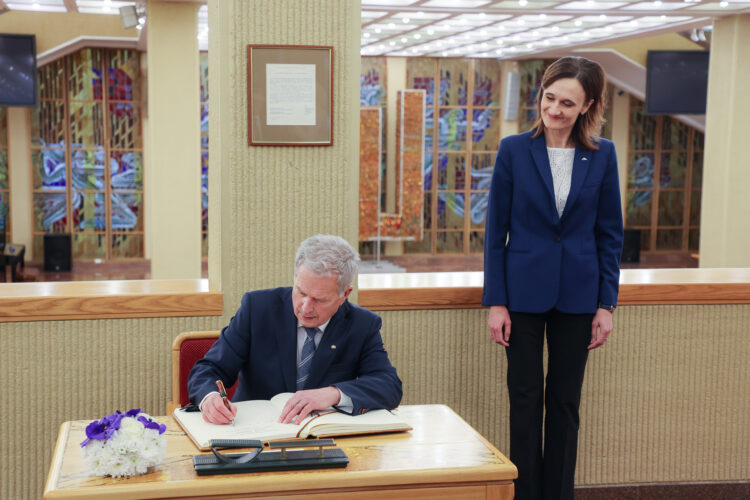 Visit to the Parliament of the Republic of Lithuania and meeting with Speaker Viktorija Čmilytė-Nielsen. Photo: Jouni Mölsä/Office of the President of the Republic of Finland