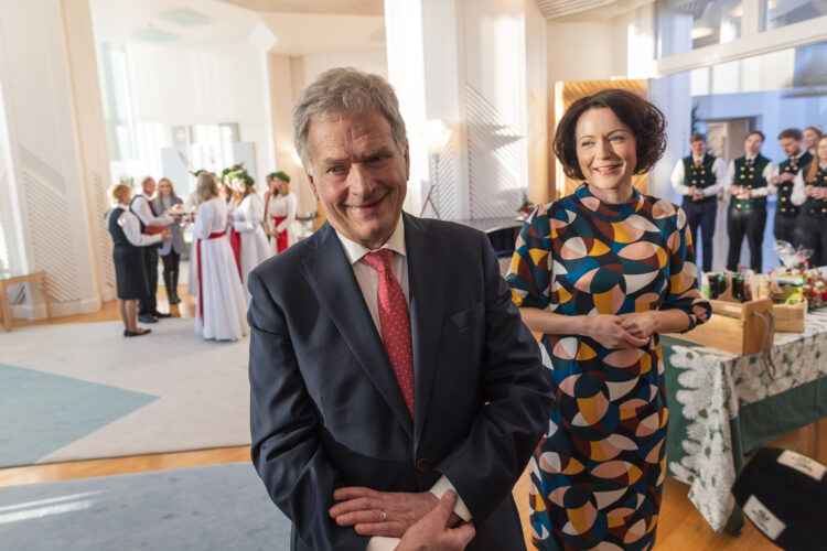 The Presidential couple, interviewed by the media. Photo: Matti Porre/Office of the President of the Republic of Finland