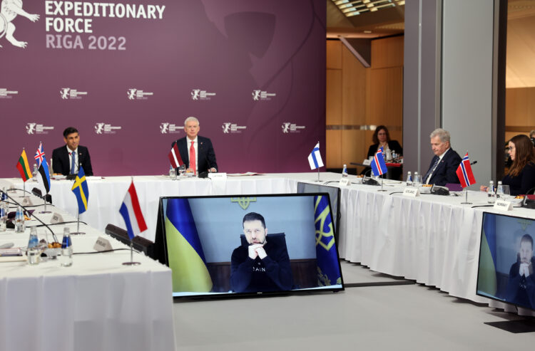 Deltagarna på JEF-mötet fick en hälsning av Ukrainas president Volodymyr Zelenskyj.  Foto: Riikka Hietajärvi/Republikens presidents kansli