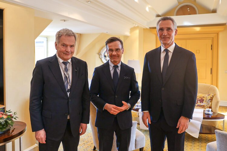 President Niinistö met with Prime Minister of Sweden Ulf Kristersson and NATO Secretary General Jens Stoltenberg. Photo: Riikka Hietajärvi/Office of the President of the Republic of Finland