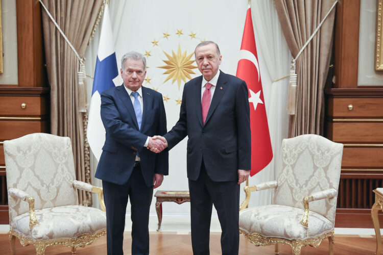 Republikens president Sauli Niinistö och Turkiets president Recep Tayyip Erdoğan träffades i Ankara den 17 mars 2023. Foto: Riikka Hietajärvi/Republikens presidents kansli