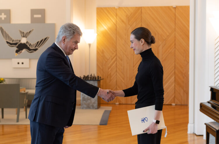 Prime Minister Sanna Marin submitted her Government’s request for resignation to President of the Republic Sauli Niinistö on Thursday 6 April at Mäntyniemi in Helsinki. Photo: Matti Porre/Office of the President of the Republic of Finland