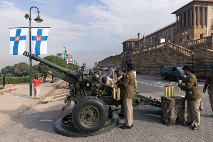 Guns being prepared for the welcoming ceremony and a twenty-one round gun salute at the Union Buildings in Pretoria. Photo: Matti Porre/The Office of the President of the Republic of Finland