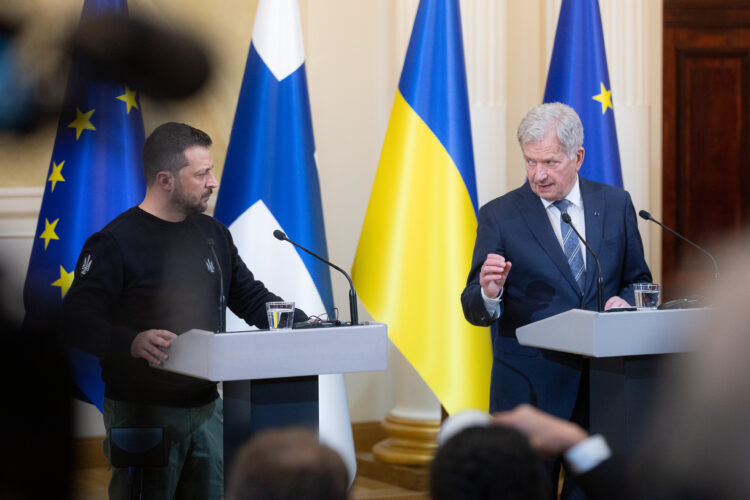 Gemensam presskonferens mellan president Niinistö och president Zelenskyj onsdagen den 3 maj 2023. Foto: Roni Rekomaa//Republikens presidents kansli 