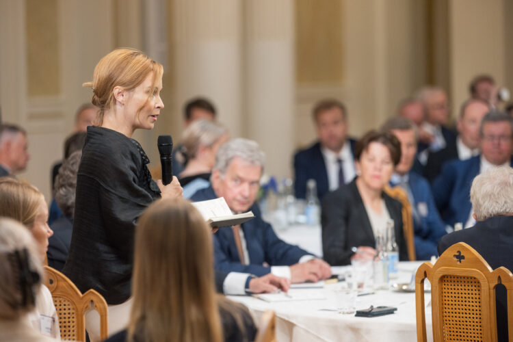 On Monday morning 19 June, the event continued on the topic of ”The new era of geopolitics – Will the world become divided?”. The panel consisted of Minister Jaakko Iloniemi; Linda Jakobson, Senior Advisor at the China Office of Finnish Industries and Professor Liisa Laakso, Senior Researcher at the Nordic Africa Institute. The debate was moderated by journalist Jan Andersson. Photo: Matti Porre/The Office of the President of the Republic of Finland 