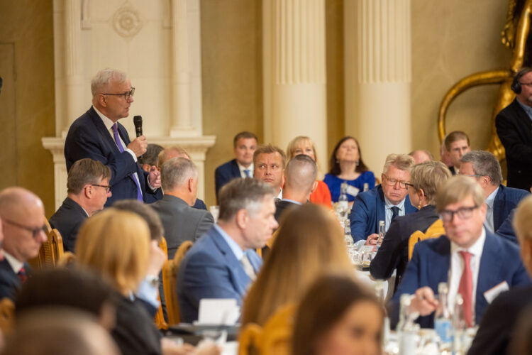 After President Niinistö's opening address the Kultaranta Talks 2023 continued with a discussion on the global geopolitical situation, great-power competition and Finland's position in the world. Photo: Matti Porre/The Office of the President of the Republic of Finland