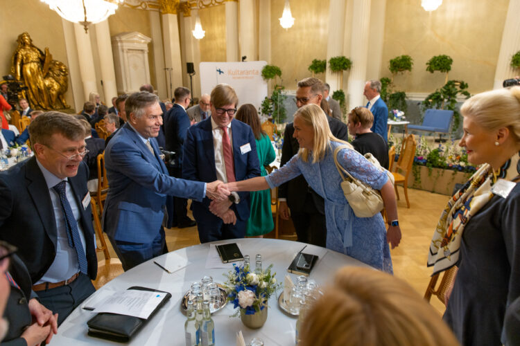 President Niinistö öppnade Gullrandadiskussionerna 2023 med ett anförande om det geopolitiska läget, stormaktskonkurrensen och Finlands roll i världen söndagen den 18 juni 2023. Foto: Matti Porre/Republikens presidents kansli