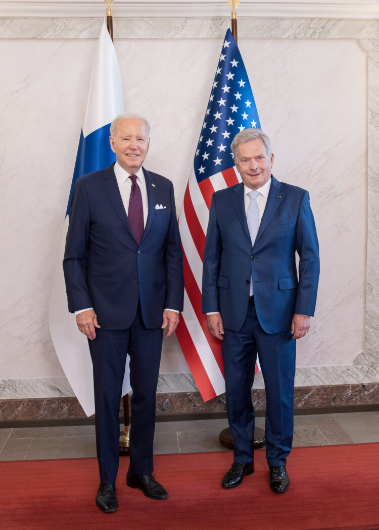 Republikens president Sauli Niinistö och Förenta staternas president Joe Biden i Presidentens slott i Helsingfors torsdagen den 13 juli 2023. Foto: Matti Porre/Republikens presidents kansli