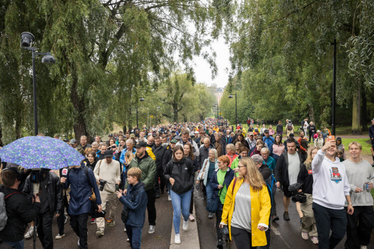 Pieni tihkusade ei haitannut liikkumishaasteessa mukana olleita. Kuva: Matti Porre/Tasavallan presidentin kanslia
