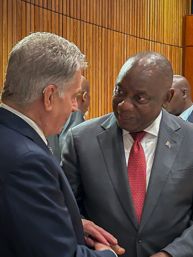President Sauli Niinistö speaks with South African President Cyril Ramaphosa at the UN SDG Summit on 18 September 2023. Photo: Elina Kalkku/Permanent Mission of Finland to the United Nations