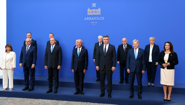 Arraiolos-kokoukseen osallistui tänä vuonna 13 EU-maan presidenttiä. Kuva: Riikka Hietajärvi/Tasavallan presidentin kanslia