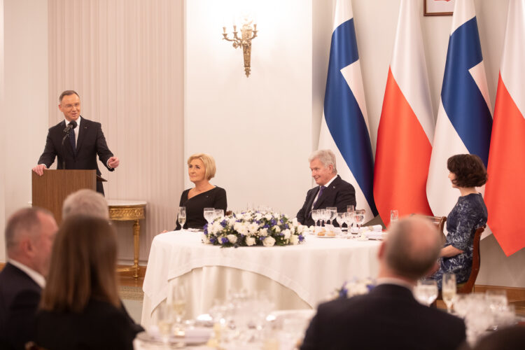 Polens president Andrzej Duda och hans maka Agata Kornhauser-Duda gav middag i Presidentpalatset i Warszawa den 20 november 2023. Foto: Matti Porre/Republikens presidents kansli