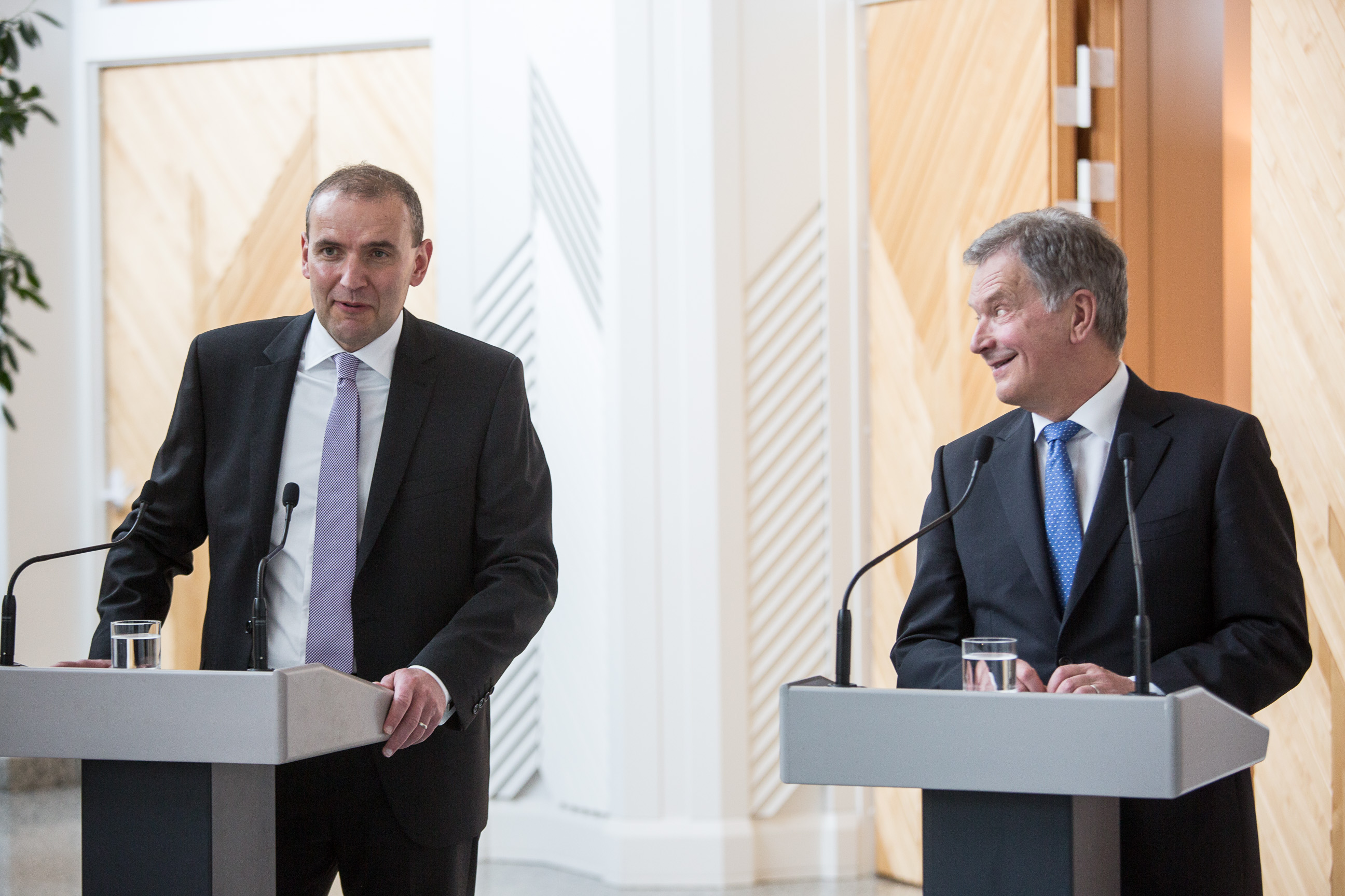 President of Iceland Guðni Thorlacius Jóhannesson and his wife, Eliza Jean Reid visit Finland on 31 May and 1 June 2017. President of the Republic Sauli Niinistö and Mrs Jenni Haukio received the Icelandic presidential couple in Mäntyniemi. Photo: Matti Porre/Office of the President of the Republic of Finland