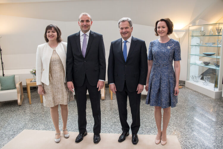 President of Iceland Guðni Thorlacius Jóhannesson and his wife, Eliza Jean Reid visit Finland on 31 May and 1 June 2017. President of the Republic Sauli Niinistö and Mrs Jenni Haukio received the Icelandic presidential couple in Mäntyniemi. Photo: Matti Porre/Office of the President of the Republic of Finland
