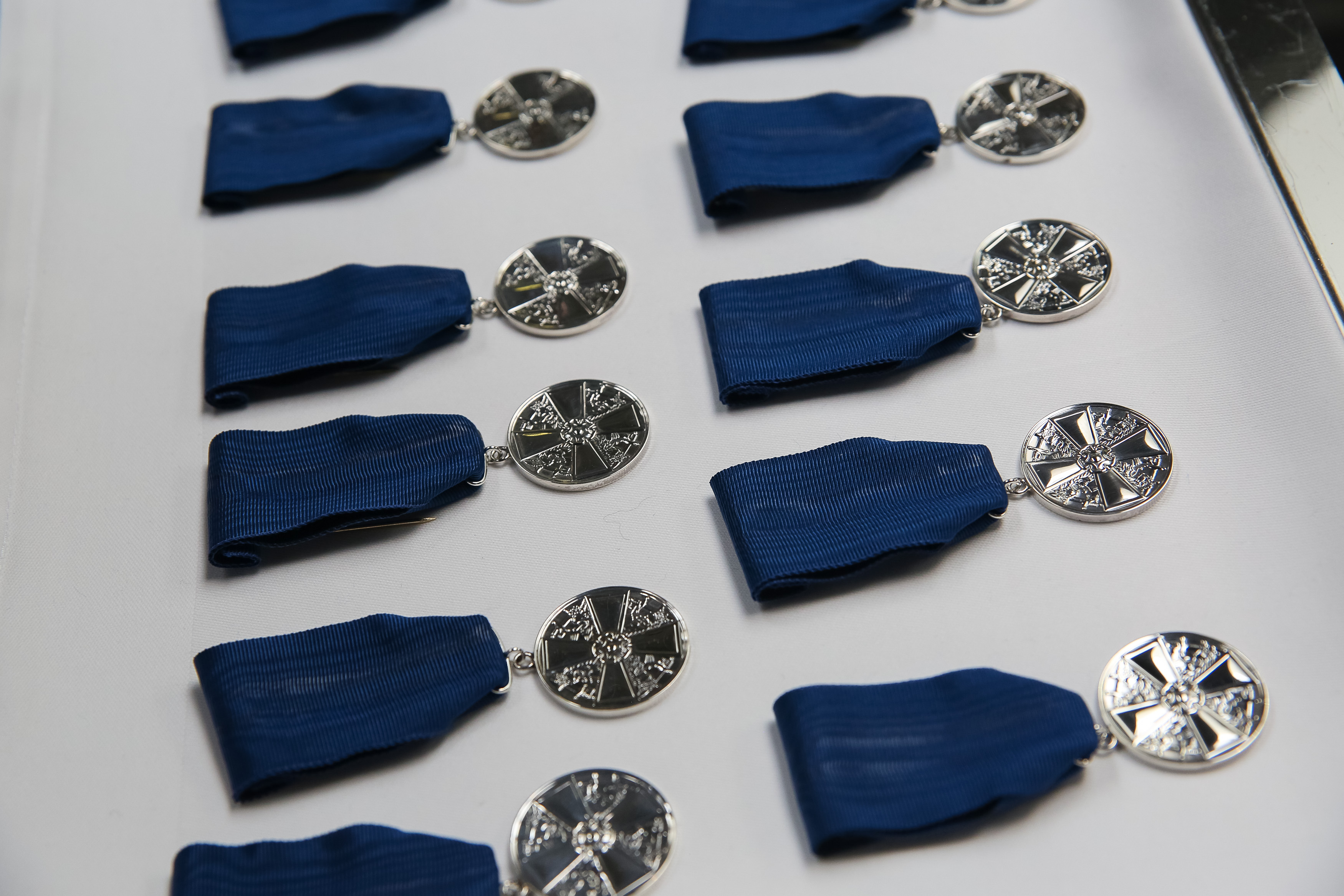Presidentti Niinistö osallistui Kansallisen veteraanipäivän pääjuhlaan Finlandia-talolla 27. huhtikuuta 2018. Ennen pääjuhlaa järjestetyssä tilaisuudessa luovutettiin Suomen Valkoisen Ruusun I luokan mitali 41 veteraanille. Kuva: Matti Porre/Tasavallan presidentin kanslia
