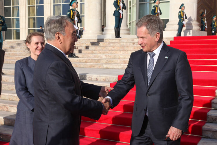 Presidentti Niinistö ja Kazakstanin presidentti Nursultan Nazarbajev tapasivat Astanassa 9.6.2015. Kuva: Tasavallan presidentin kanslia.
