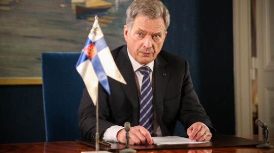 Tasavallan presidentti Sauli Niinistö pitämässä uudenvuodenpuhetta 2018. Kuva: Matti Porre/Tasavallan presidentin kanslia