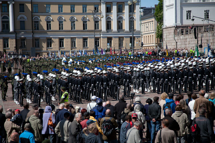 Dagen för försvarets fanfest i Helsingfors den 4 juni 2012. Copyright © Republikens presidents kansli
