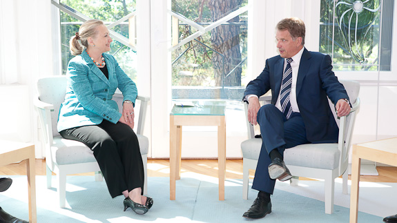 Utrikesminister Clinton och president Niinistö diskuterade i Talludden. Copyright © Republikens presidents kansli