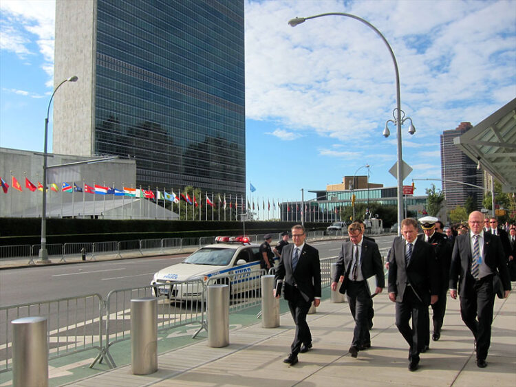  Tasavallan presidentti Sauli Niinistö osallistui Yhdistyneiden kansakuntien 67. yleiskokouksen avausviikolle New Yorkissa 22.–29. syyskuuta 2012.Copyright © Tasavallan presidentin kanslia            
