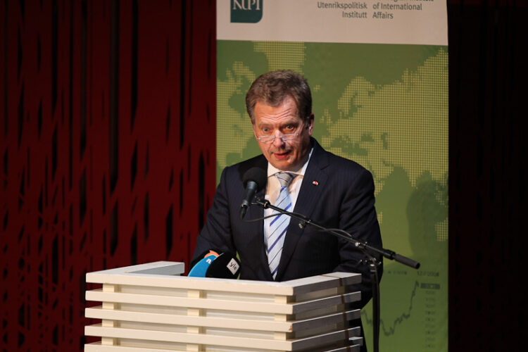  Presidentti Niinistö puhui Norjan ulkopoliittisessa instituutissa 11. lokakuuta 2012. Pohjoismainen malli kiinnostaa enemmän kuin koskaan. Yhteistä profiilia kannattaa tiivistää ja vahvistaa, presidentti sanoi. Copyright © Tasavallan presidentin kanslia 