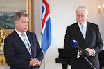 Presidentti Niinistö ja presidentti Grìmsson yhteisessä lehdistötilaisuudessa. Copyright © Tasavallan presidentin kanslia 