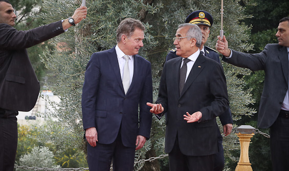 President Sleiman and President Niinistö engaged in a discussion at the Finnish base on 13 March. Official talks were held in Beirut on 14 March. Copyright © Office of the President of the Republic of Finland