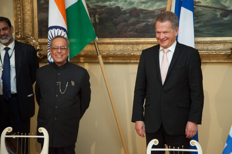  Presidentit keskustelivat Suomen ja Intian suhteiden kehittämisestä, kaupasta, investoinneista sekä tutkimus- ja innovaatioyhteistyöstä sekä ajankohtaisista kansainvälisistä kysymyksistä. Copyright © Tasavallan presidentin kanslia 