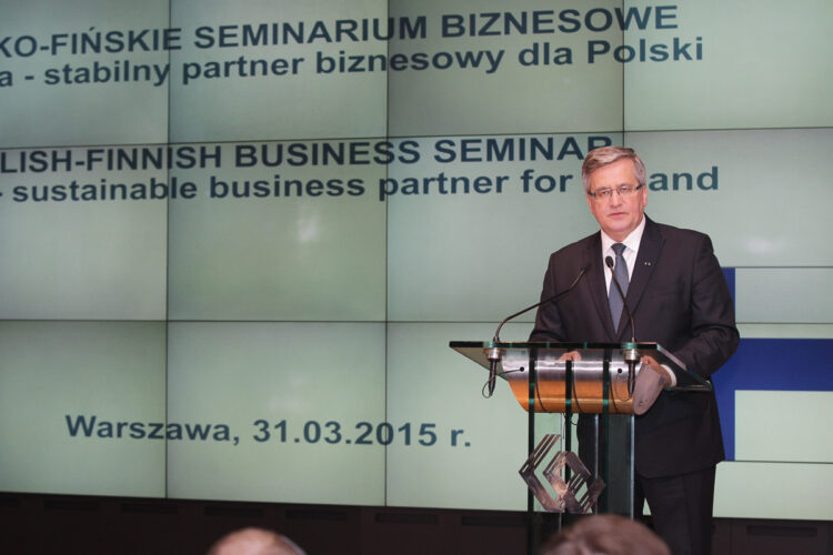 Puolan presidentti Bronisław Komorowski avasi talouseminaarin. Copyright © Tasavallan presidentin kanslia 